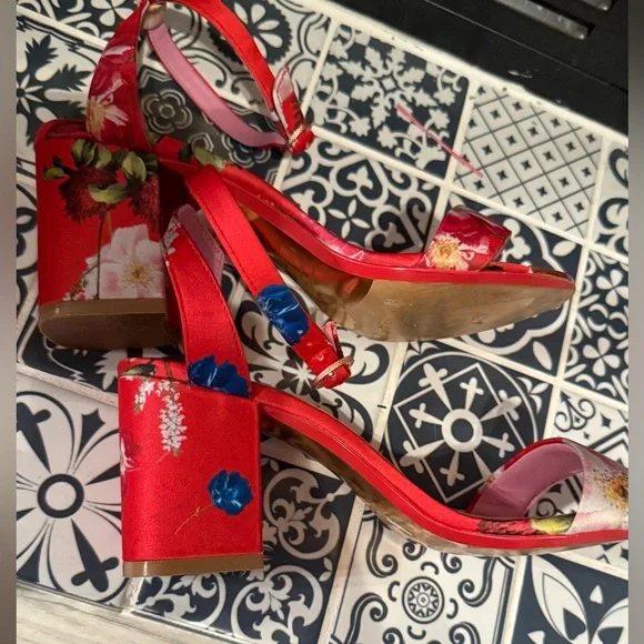 Ted Baker London Red Floral Heels - Picture 8 of 8